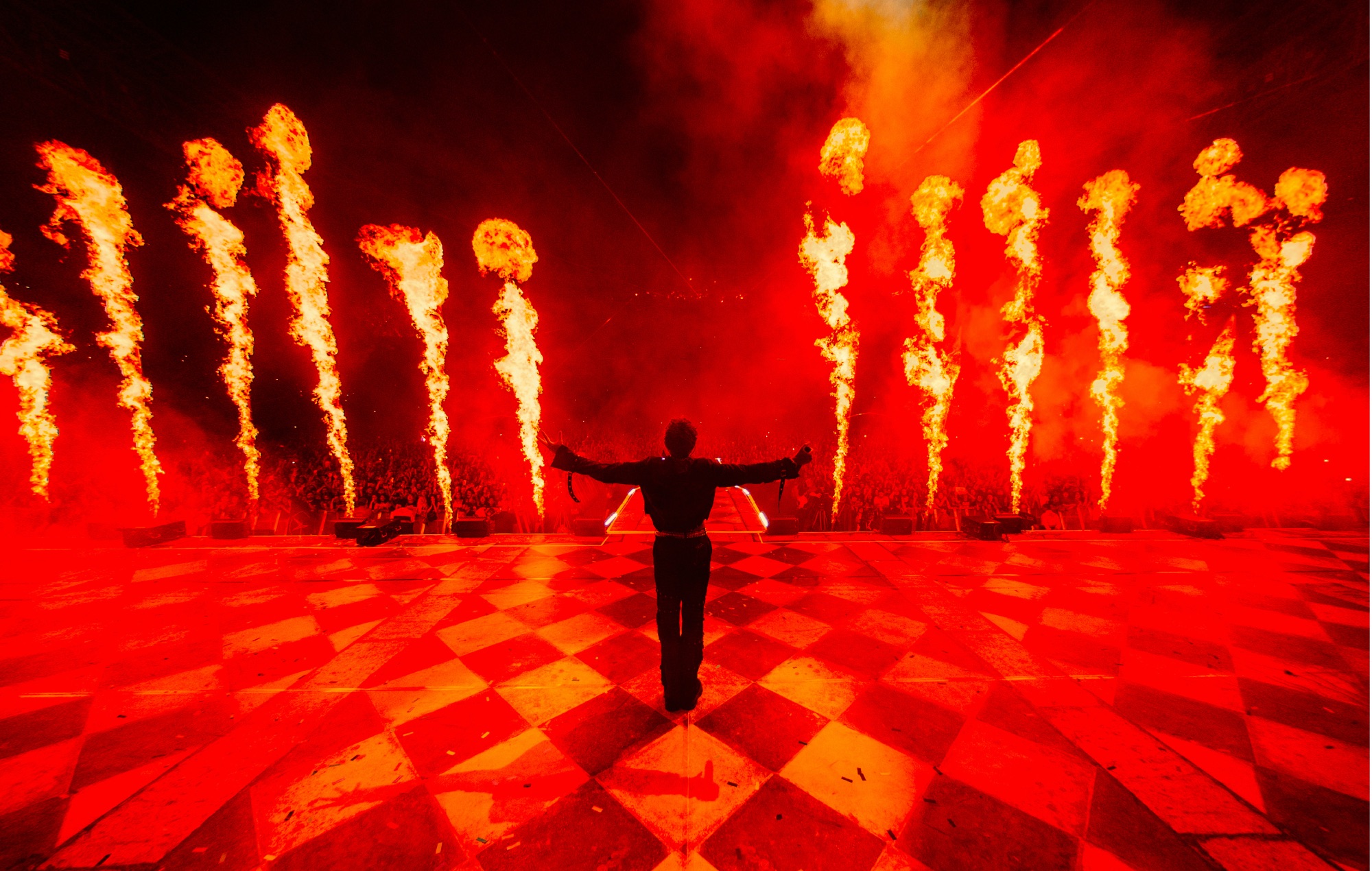 Bring Me The Horizon – 'L.I.V.E. in São Paulo (Live Immersive VirtualExperiment)'