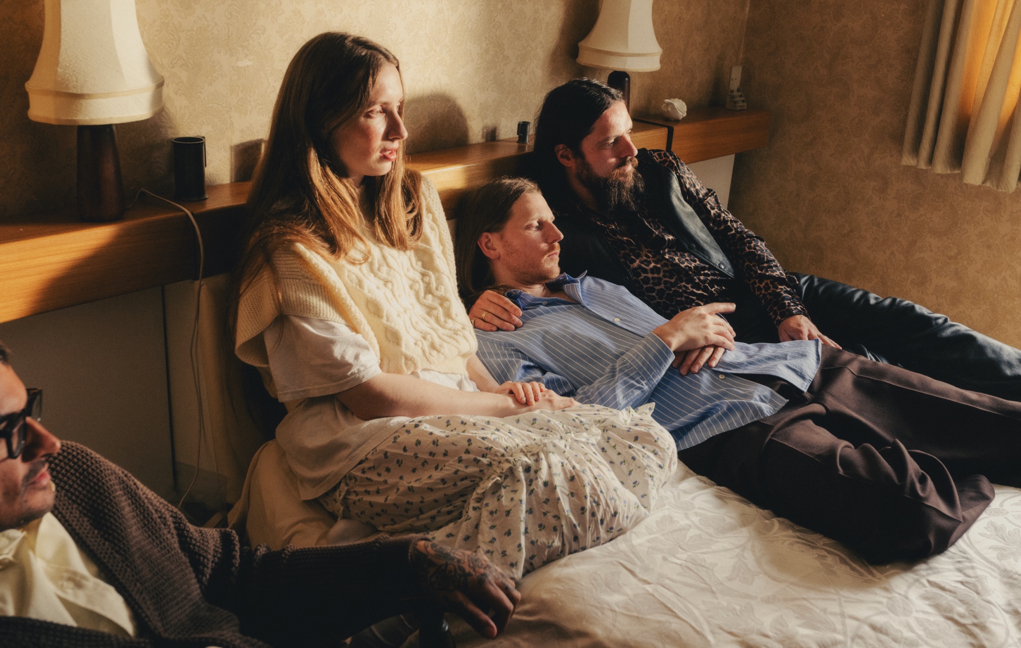 Dry Cleaning press photograph, by Max Miechowski