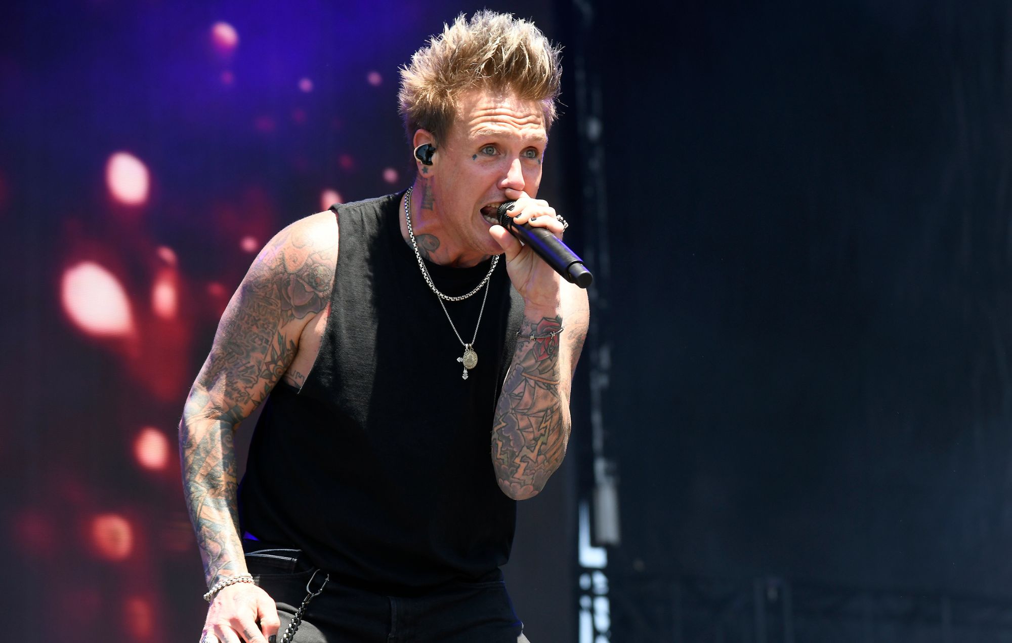 Jacoby Shaddix of Papa Roach performs live