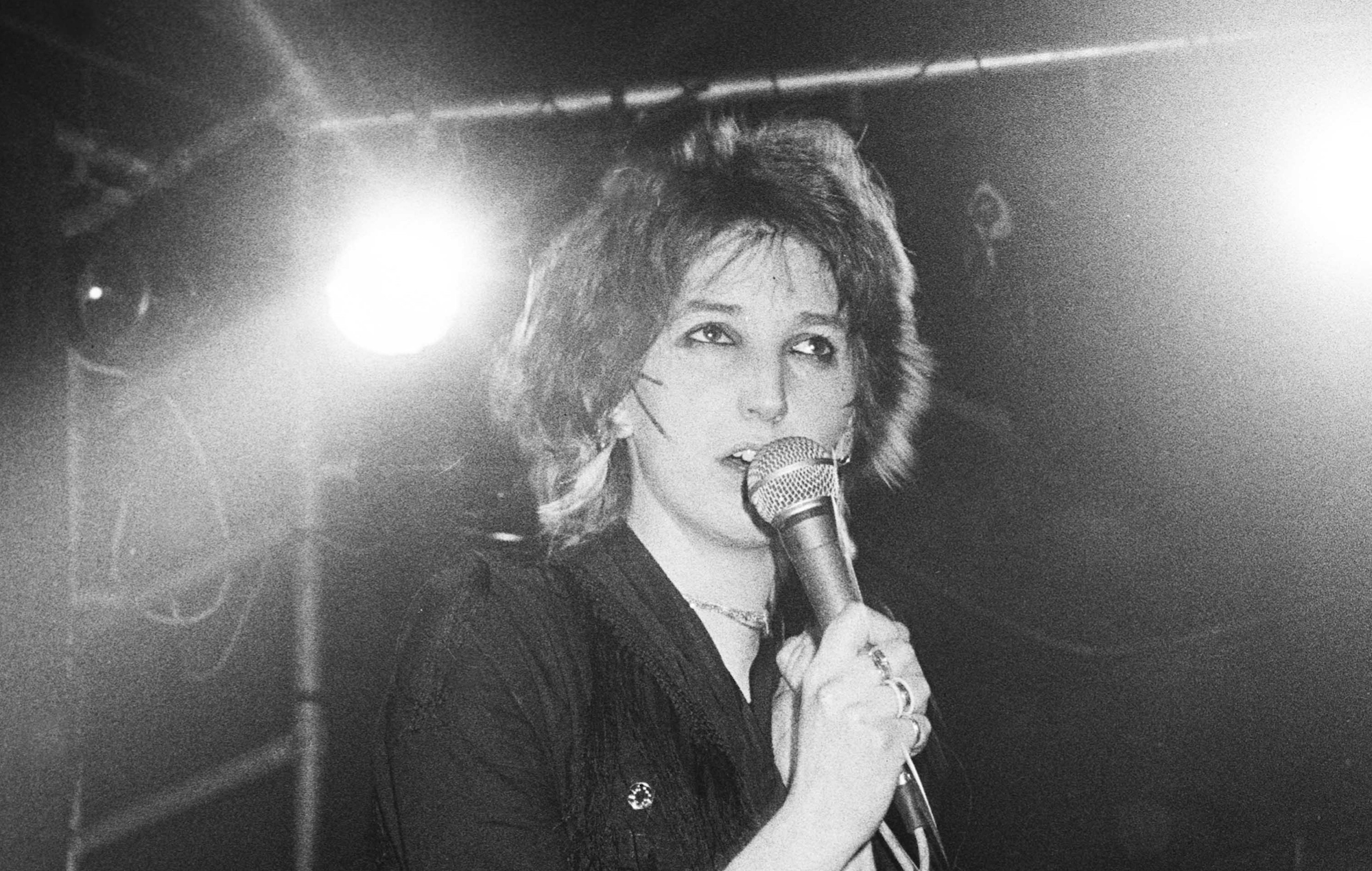 Julz Sale performs with Delta 5