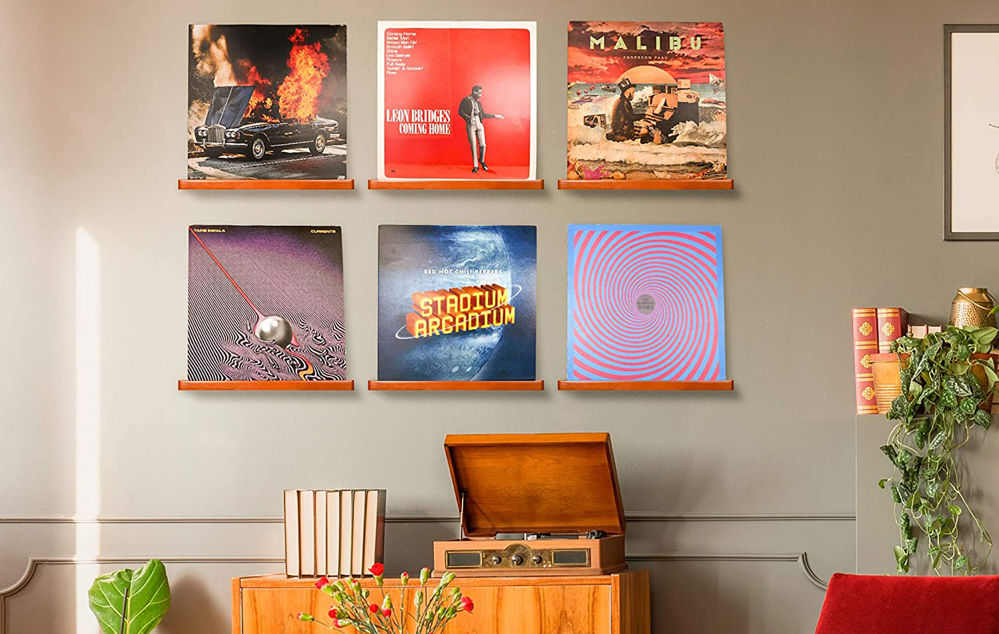 Karavella Vinyl Record Shelf Display