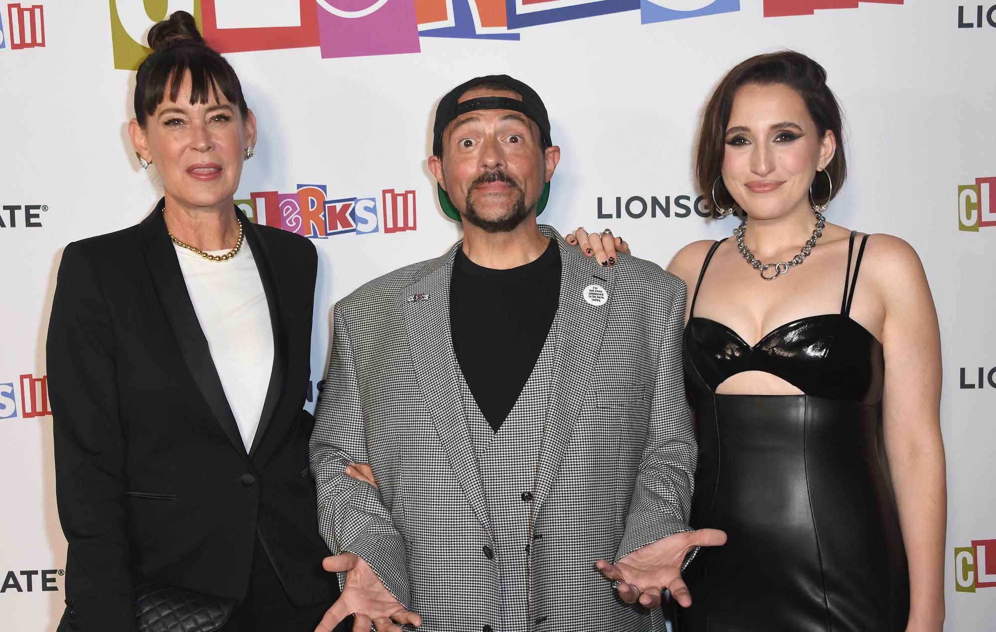  Jennifer Schwalbach Smith, Kevin Smith and daughter Harley Quinn Smith attend Los Angeles Premiere Of Lionsgate's Clerks III held at TCL Chinese Theatre on August 24, 2022 in Hollywood, California. (Photo by Albert L. Ortega/Getty Images)