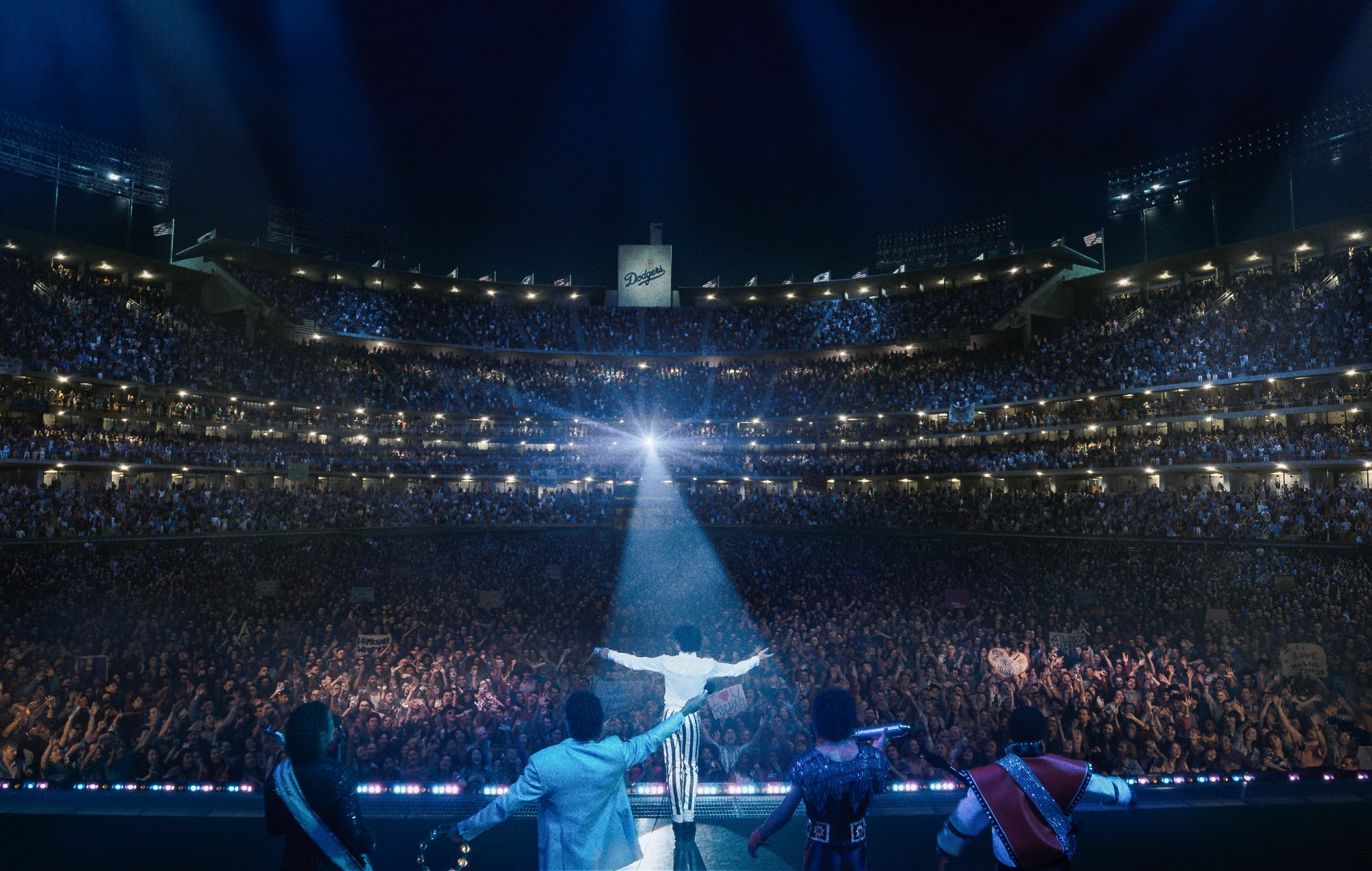Jaafar Jackson's Michael performs live.