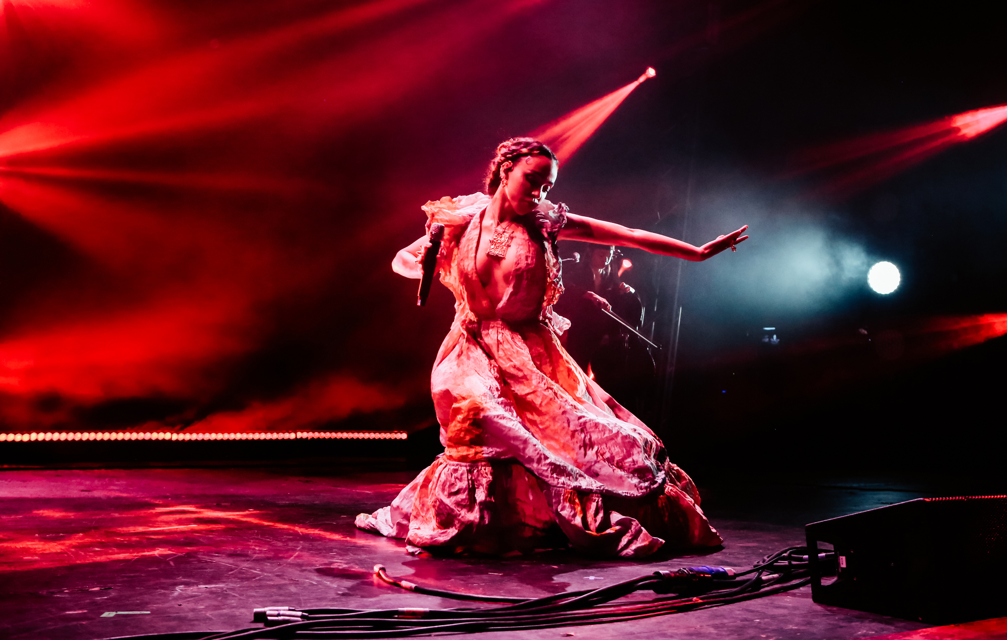 FKA twigs performing at the NME Awards 2020, photo by Andy Ford