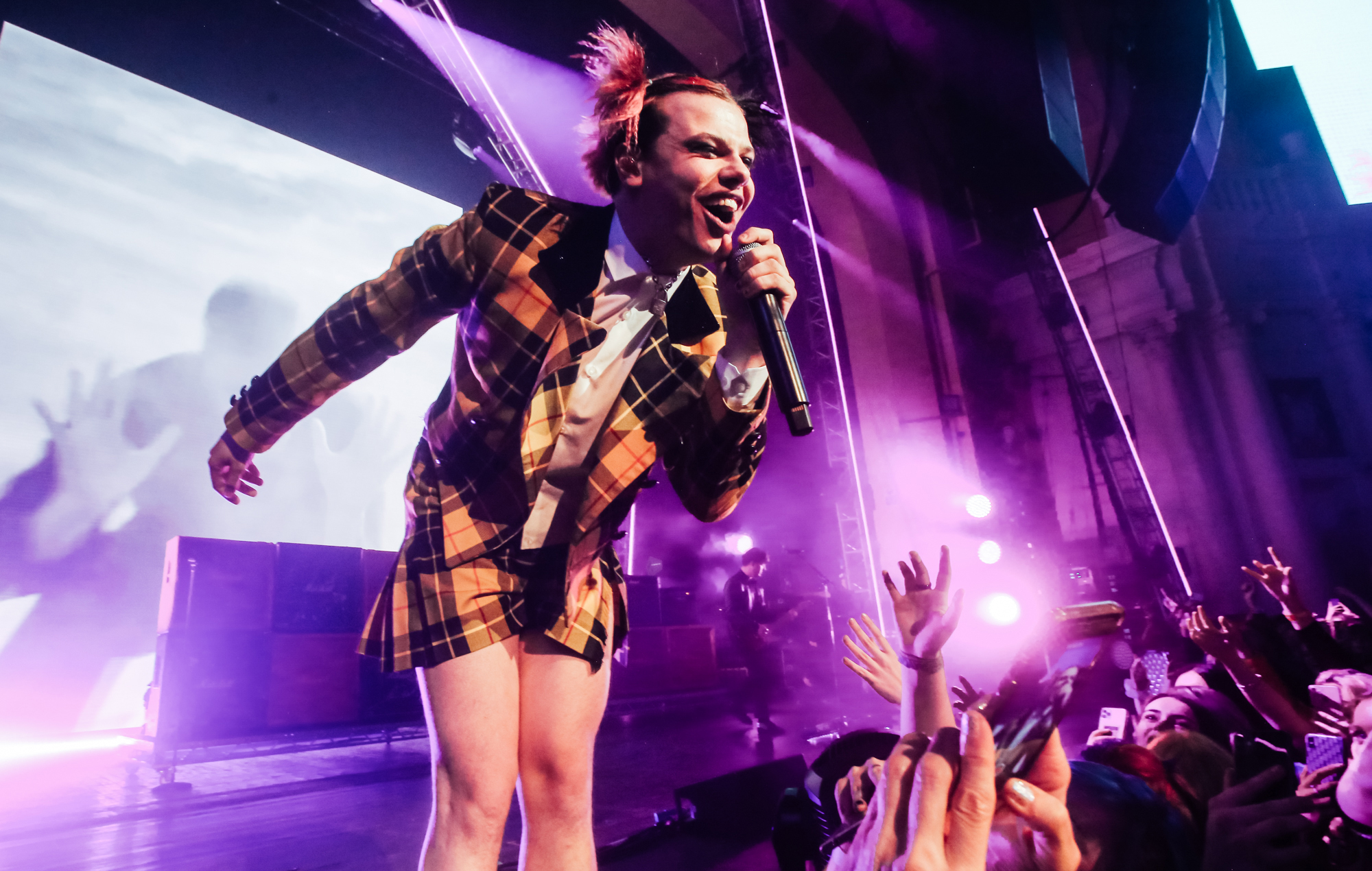 Yungblud performing at the NME Awards 2020, photo by Andy Ford