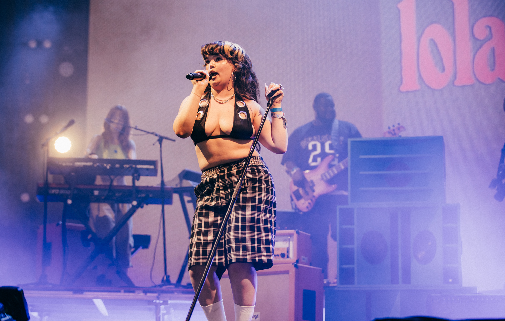 Lola Young performs at Glastonbury 2025, photo by Derek Bremner