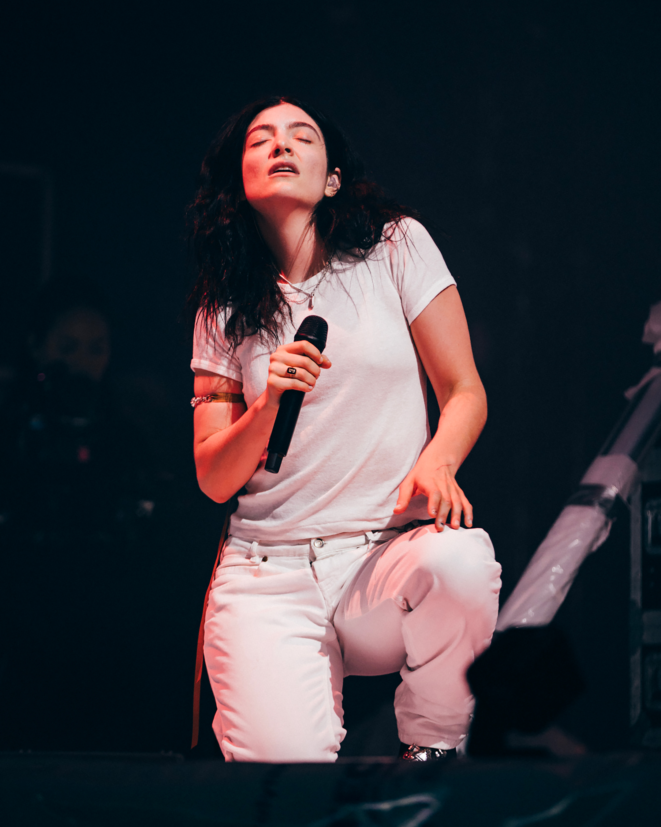 Lorde live at Glastonbury 2025, photo by Derek Bremner