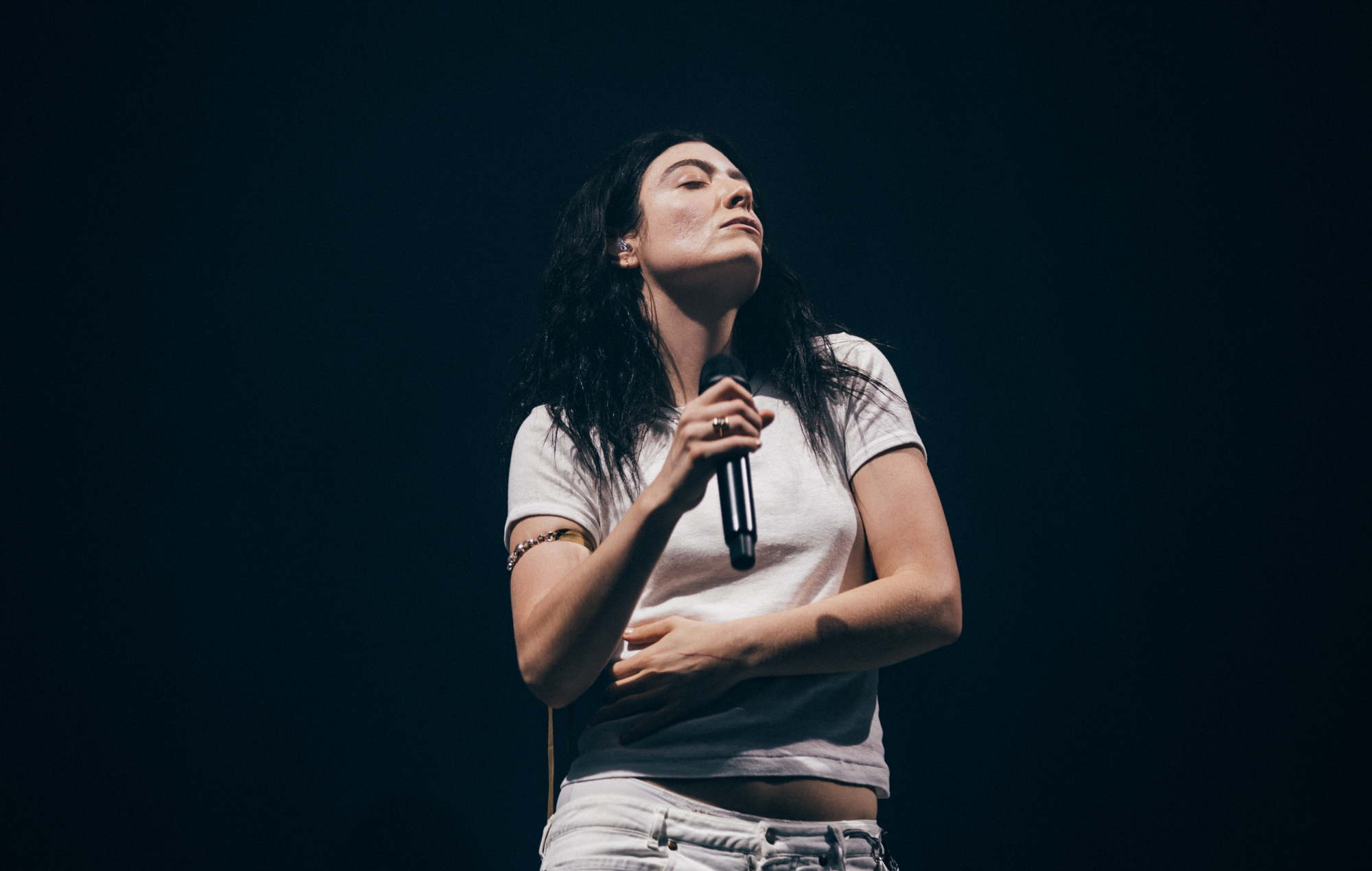 Lorde at Glastonbury 2025, photo by Derek Bremner