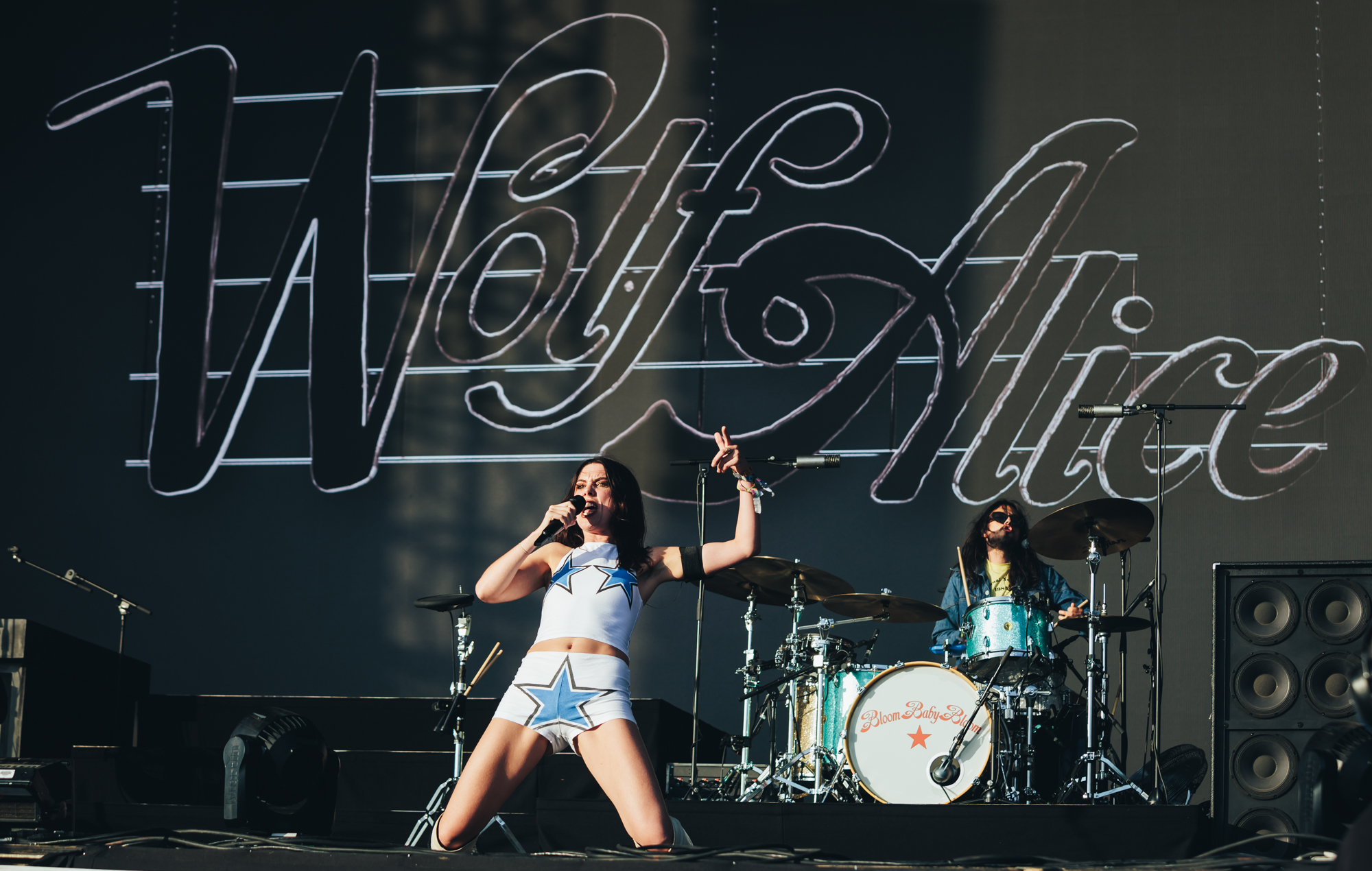 Wolf Alice's Ellie Rowsell live at Glastonbury 2025, photo by Andy Ford