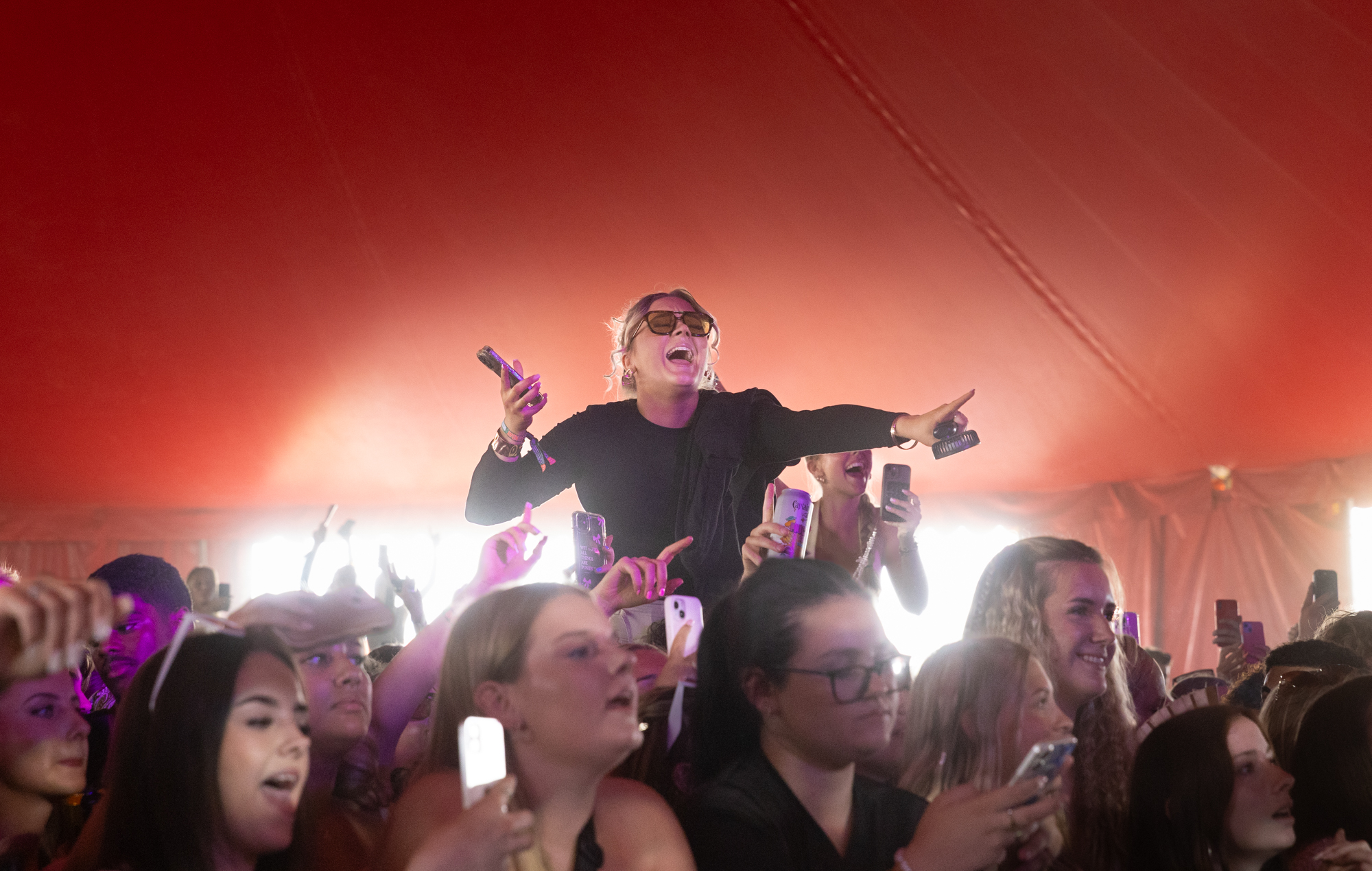 The crowd for Skye Newman live at Reading 2025, photo by Andy Ford