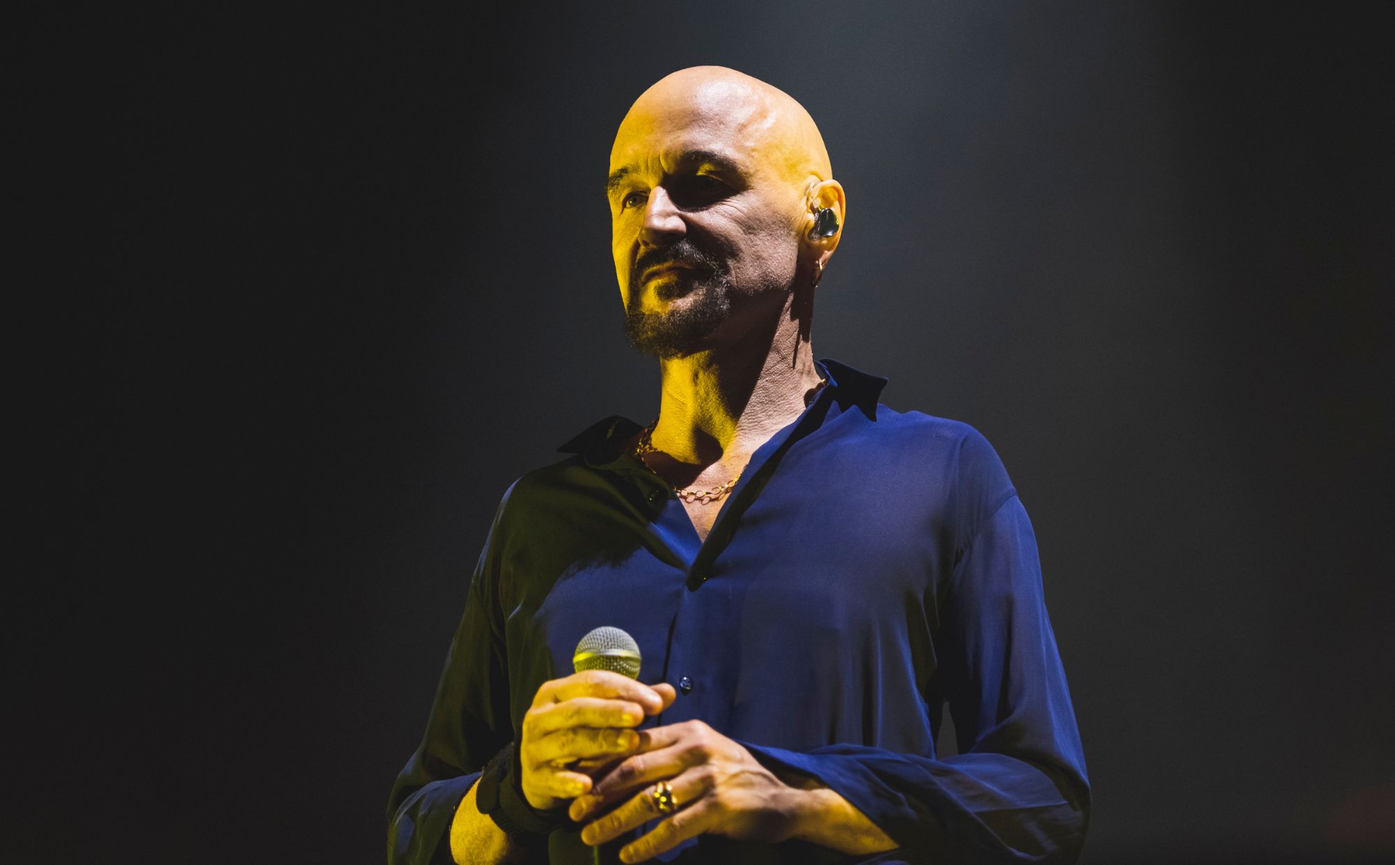 Tim Booth of the English rock band James. Credit - Mariano Regidor/Redferns