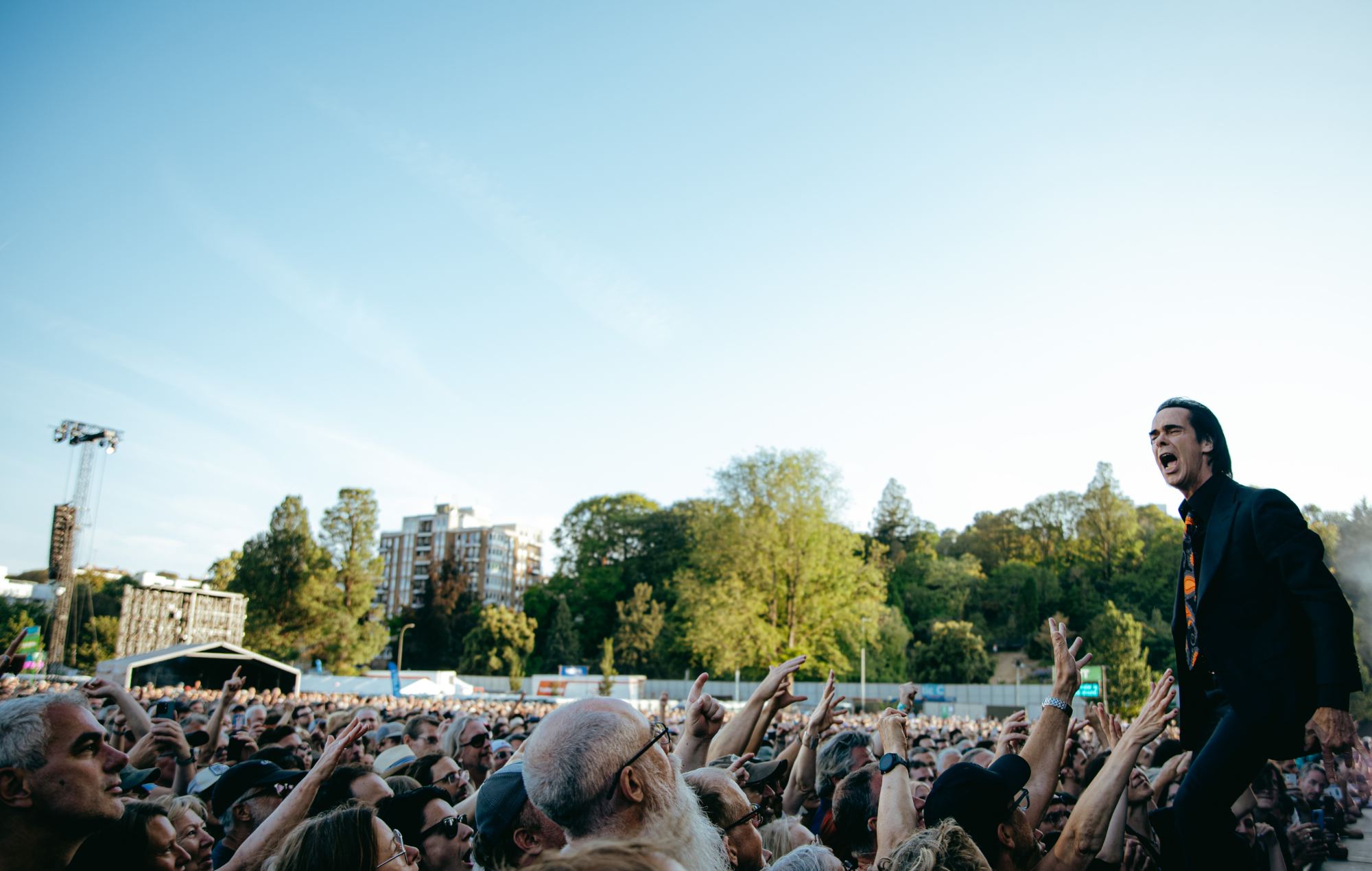 Nick Cave & The Bad Seeds at Brighton's Preston Park. Credit: Chloe Hashemi