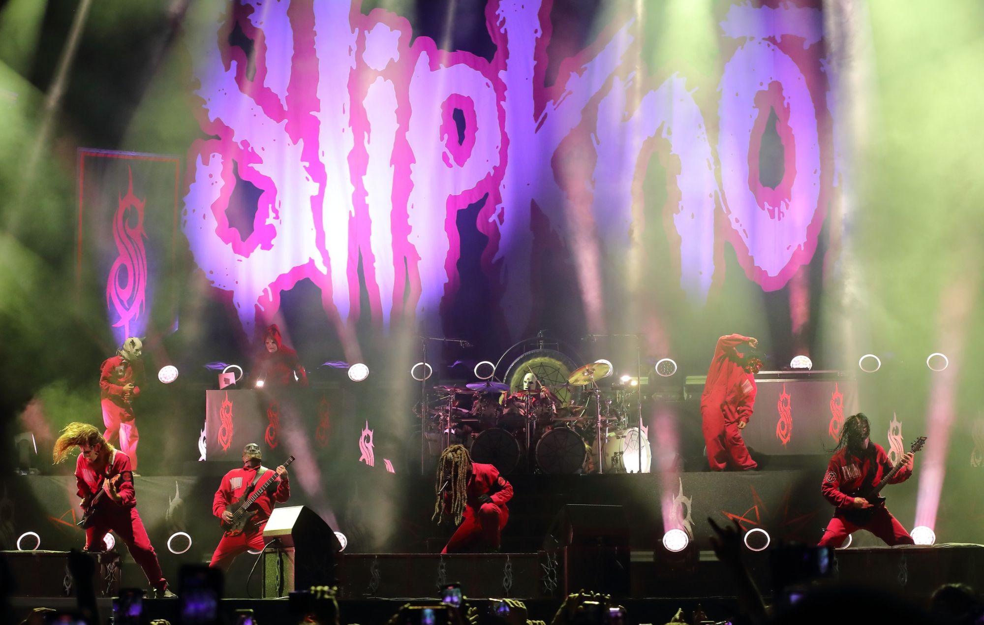 Slipknot perform live