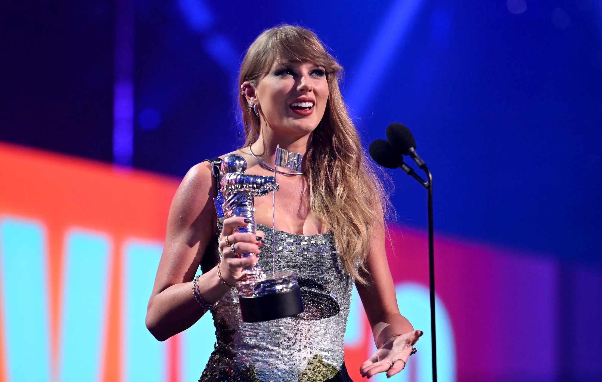 Taylor Swift wins 'Video of the Year' at the 2024 MTV VMAs