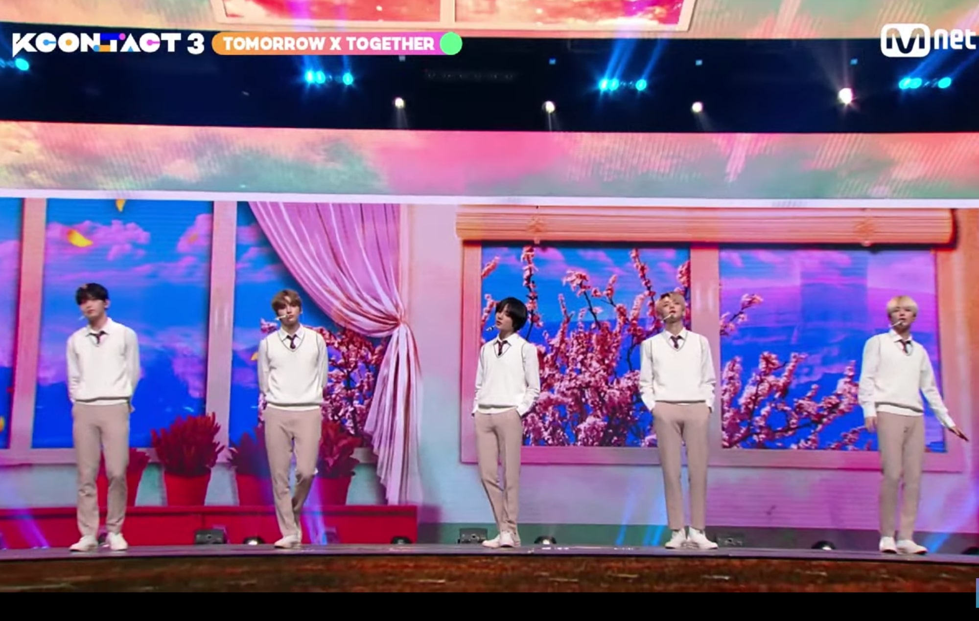 Tomorrow X Together KCON:TACT 3